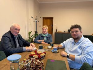Read more about the article 🤝 Łączymy siły dla naszych Seniorów! 💙