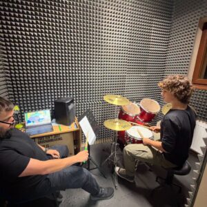 Read more about the article Nauka gry na perkusji w GOKiS Malczyce! 🥁